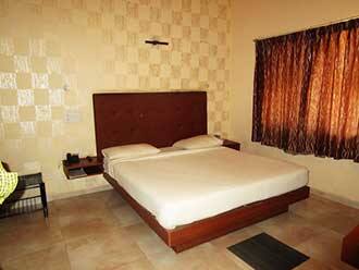 Hotel Naveen Regency, Tumkur 2